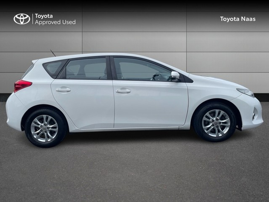 2015 Toyota Auris 1.33 5DR TERRA 4DR €12,888