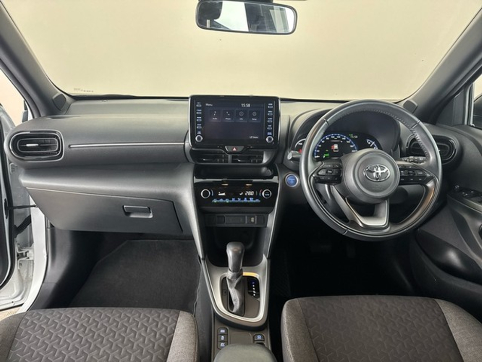 2023 Toyota Yaris Cross LUNA SPORT €27,950