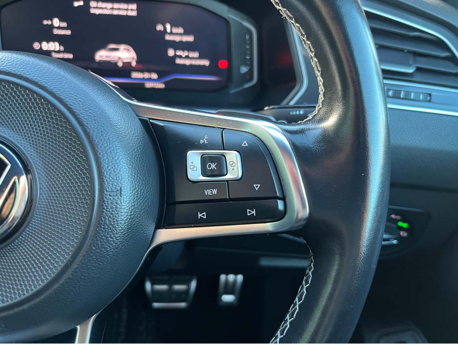 2020 Volkswagen Tiguan R-LINE 4MOTION AUTOMATIC 2.0 DIESEL //LOW MILES//MASSIVE SPEC//FULL LEATHER//DYNAUDIO SOUND SYSTEM//360 PARKING CAMERAS//HEAD UP DISPLAY// €34,950