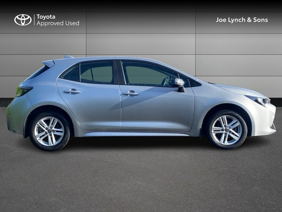 2022 Toyota Corolla COROLLA HYBRID LUNA H/B €25,950