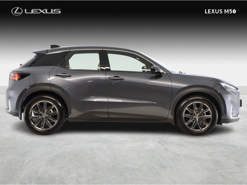 2025 Lexus LBX Elegant €39,950