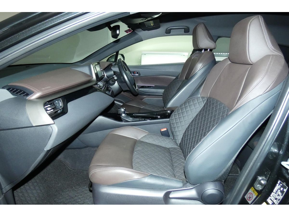 2017 Toyota C-HR 1.8 HYBRID LUNA *HALF LEATHER*9"ANDROID CAR PLAYER* €19,890