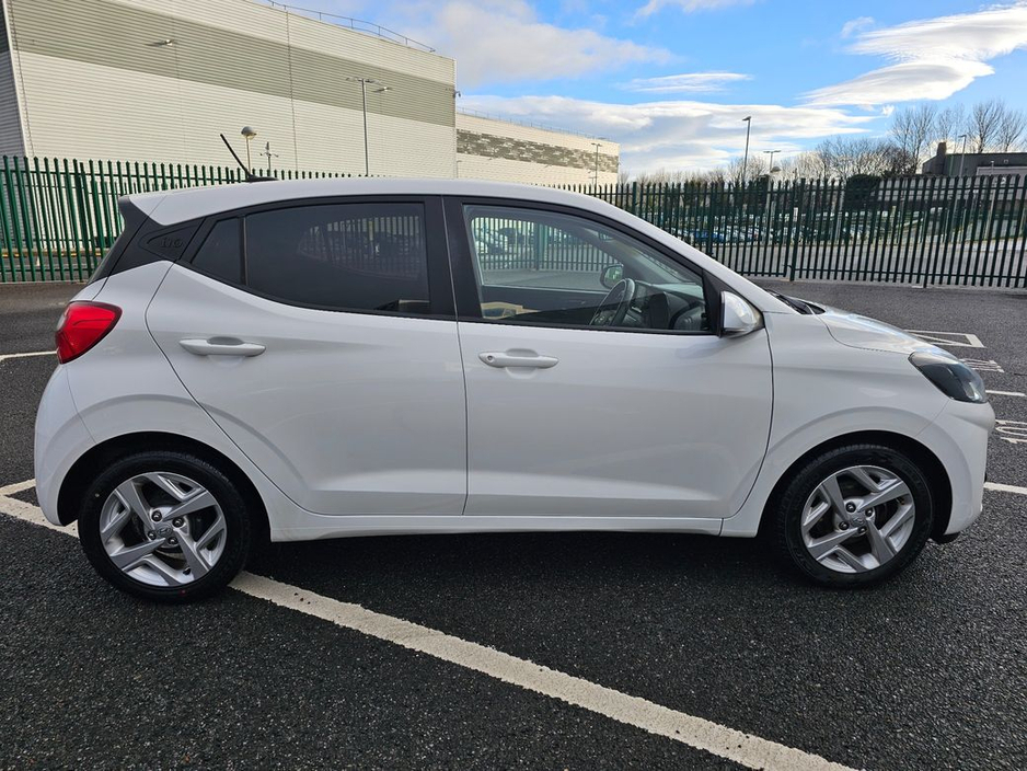 2021 Hyundai i10 1.0 PETROL Deluxe Plus MODEL LOW MILEAGE, FINANCE, NEW NCT, WARRANTY, 5 STAR REVIEWS €13,995