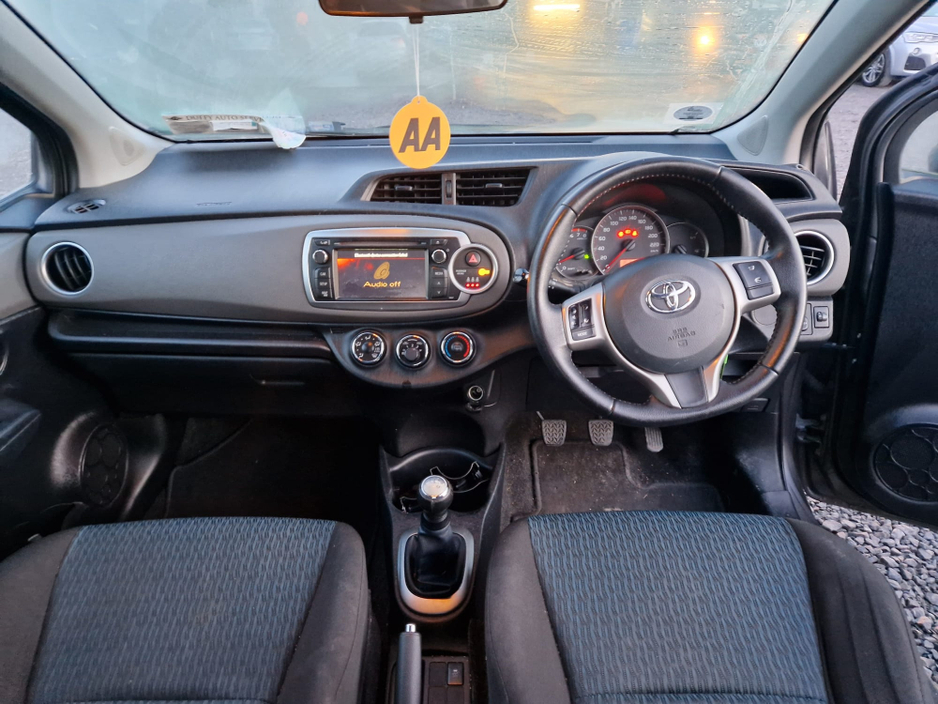 2012 Toyota Yaris 1.0 LUNA 4DR **READ ADD ** €3,500