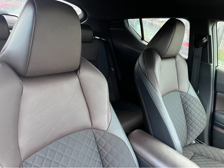 2018 Toyota C-HR 1.8 HYBRID AUTO LOW KM HIGH SPEC €19,450