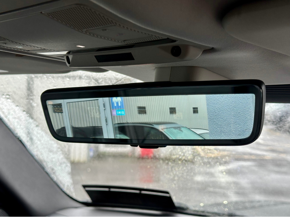 2022 Land Rover Defender ++LOW KM++ 3 SEATS / PLUS VAT €53,000