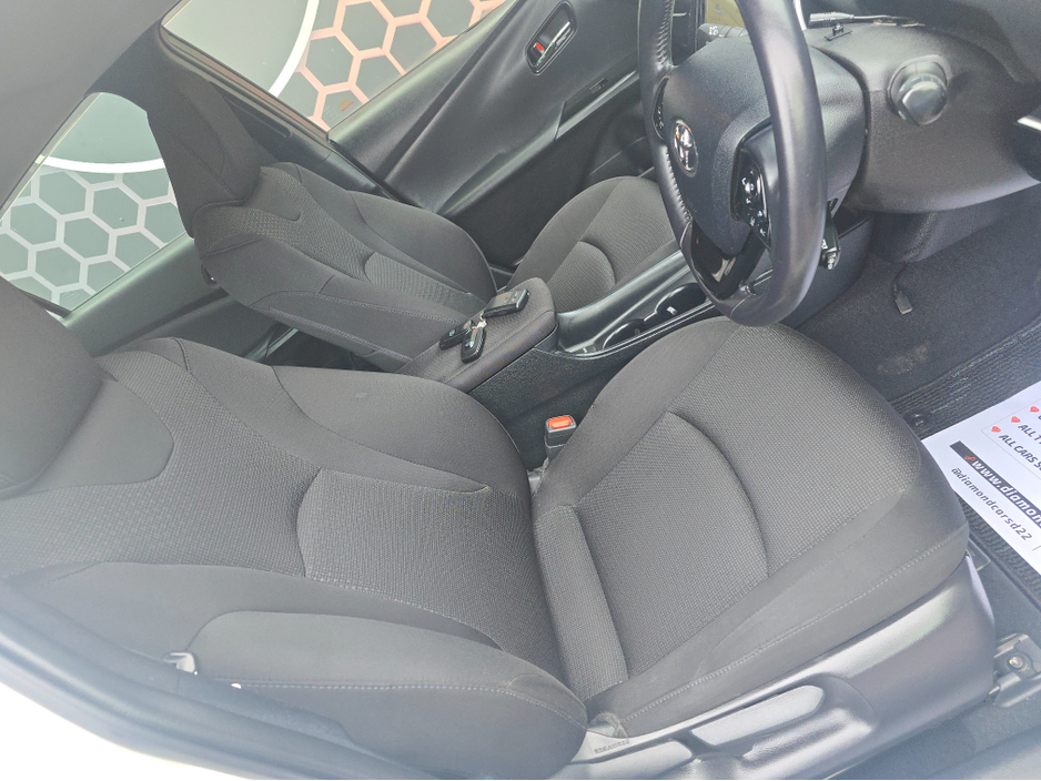 2020 Toyota Prius DAA-ZVW51 5DR AUTO €19,950