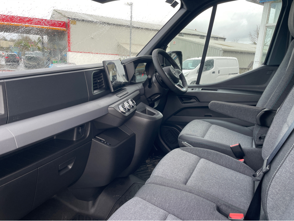 2026 Nissan Interstar L2 H2 FWD 150 SV Premium Automatic Heated Windscreen Reverse Camera €36,948