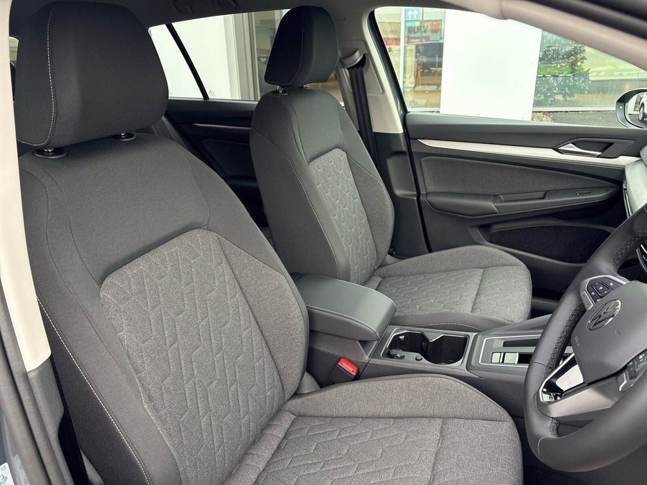 2026 Volkswagen Golf  €39,440