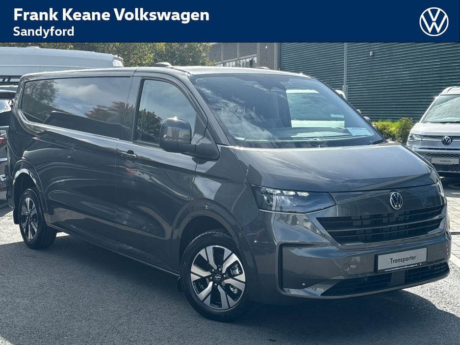2026 Volkswagen Transporter HIGHLINE AUTO 30 LWB 150BHP *5 YEAR WARRANTY* *0% FINANCE AVAILABLE* *17" MONTE CARLO ALLOYS* *BODY COLOUR CODED BUMPERS* *APPLE CARPLAY/ANDROID AUTO* *REAR VIEW CAMERA* *FRONT AND REAR PARKING SENSOR €38,952
