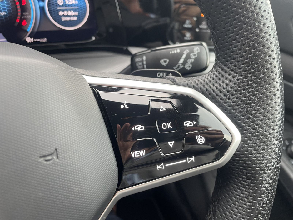 2023 Volkswagen Golf GOLF GTD 200 DSG