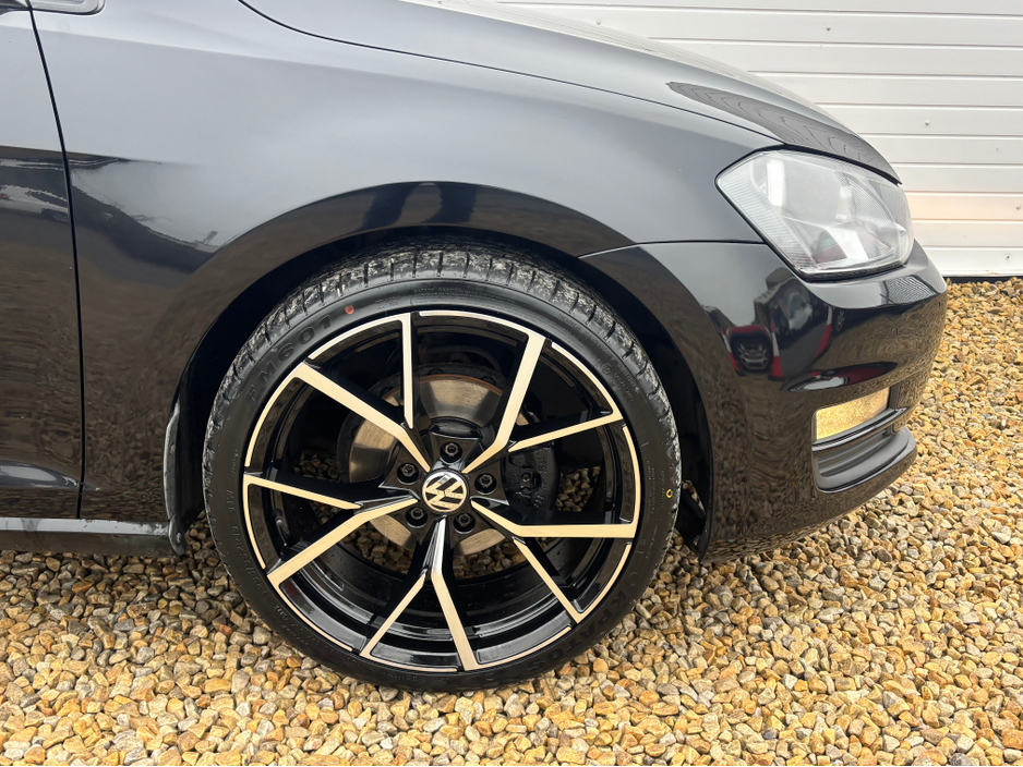 2015 Volkswagen Golf 1.6 TDI MATCH BLUEMOTION 105PS 5 5DR €11,950