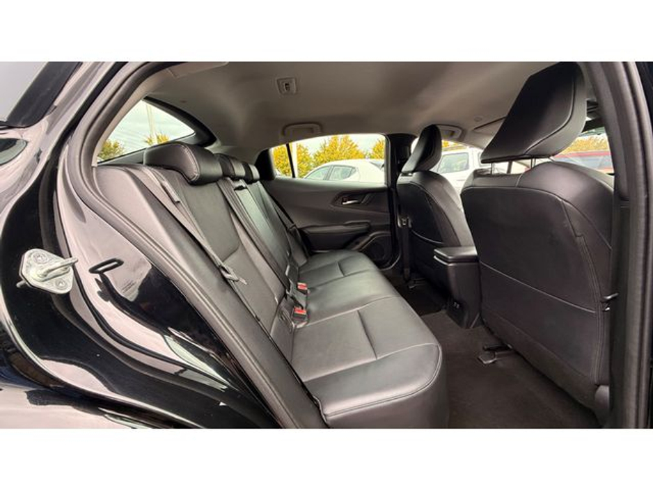 2023 Toyota Prius Prius Plug-in Hybrid 4DR Auto €31,990