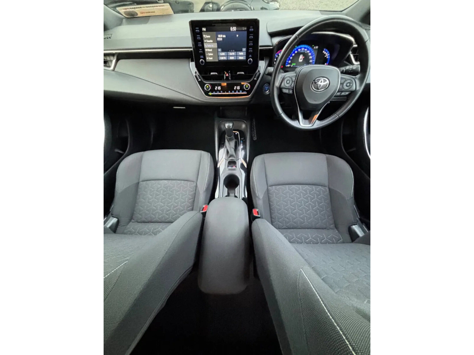 2022 Toyota Corolla 1.8 Hybrid Luna Saloon €20,750