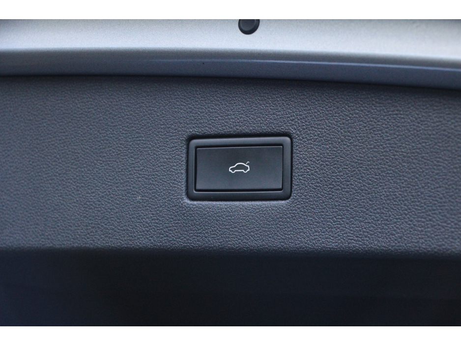 2022 Volkswagen Tiguan Allspace Black Edition R Line * Sunroof * 7 Seats €43,950