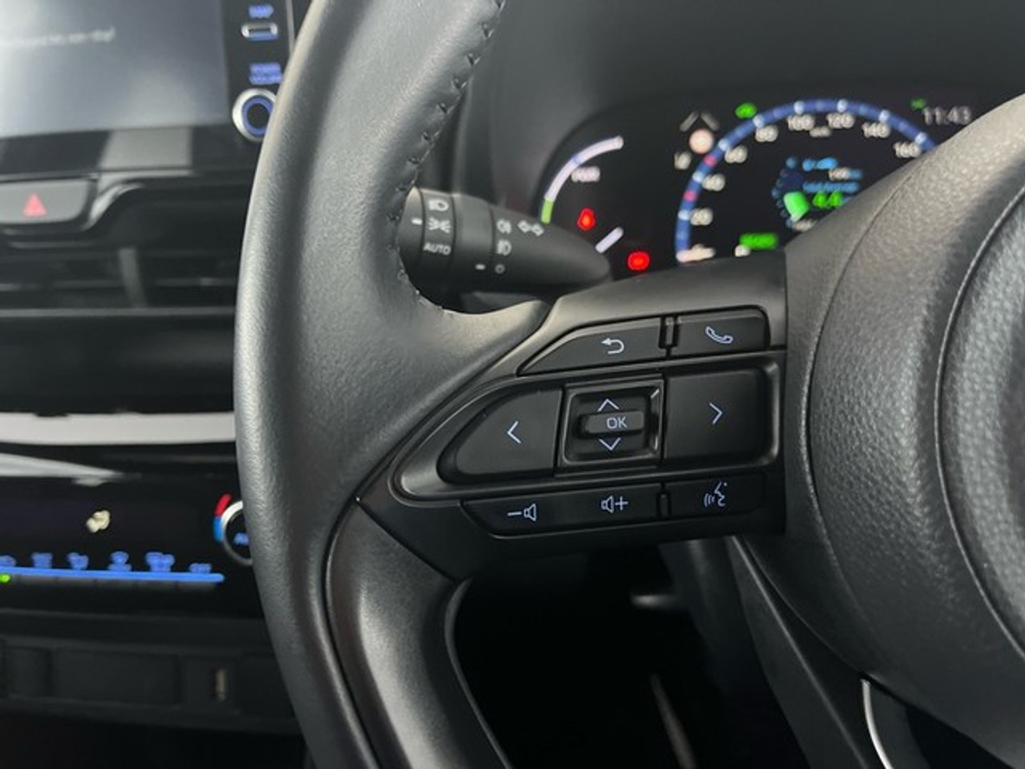 2023 Toyota Yaris Cross HYBRID LUNA SPORT €28,950