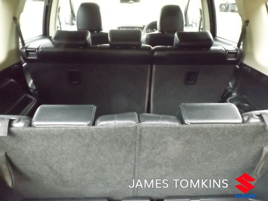 2019 Mitsubishi Outlander 2.2 DI-D 150PS 6MT 4WD 7-Seater BlackLin €28,950