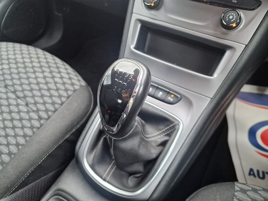 2022 Opel Astra van ED 1.5 122ps 5DR €9,950