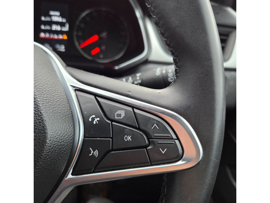 2022 Renault Captur 1.0 TCe 90 DFull Iconic €19,999