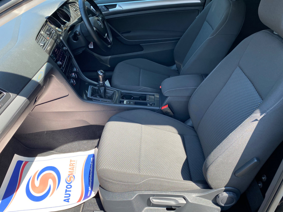 2019 Volkswagen Golf  €11,341