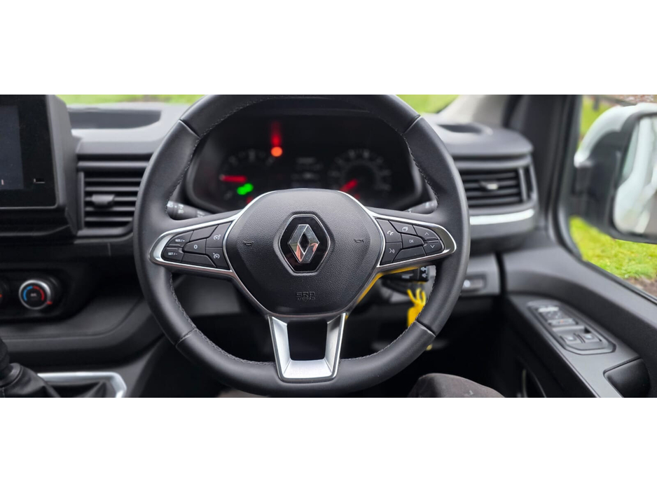 2023 Renault Trafic  €19,995