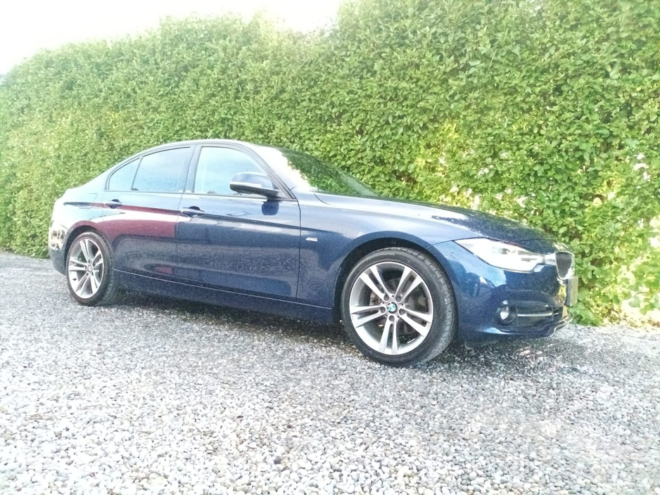 2018 BMW 3 Series 320 DIESEL SPORT LINE SPORTS INTERIOR UNMARKED INSIDE BMW SERVICE HISTORY (9 INPUTS) JUST FULLY SERVICED 2 YEARS NCT 1 YEAR ROAD TAX LOADED WITH EXTRAS €24,949