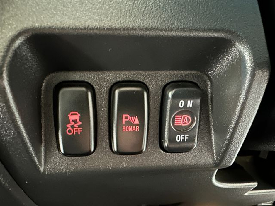 2017 Mitsubishi Pajero 3.2 DiD LWB 2 Seater N1 Commercial €27,500