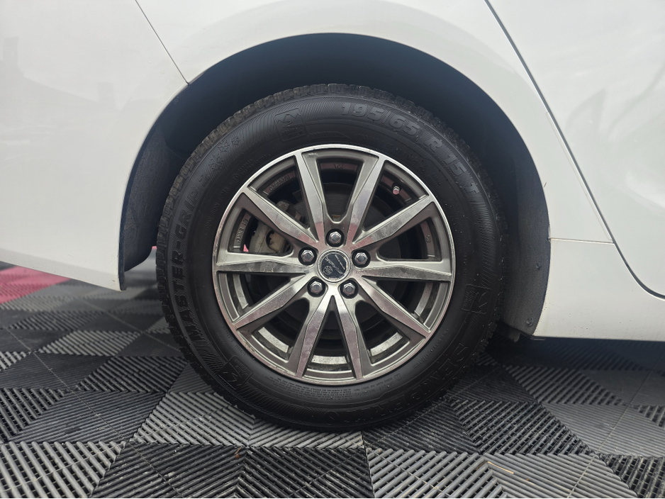 2020 Toyota Prius DAA-ZVW51 5DR AUTO €19,950