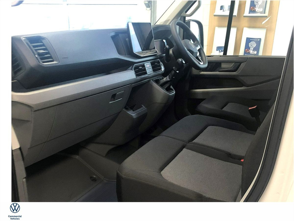 2025 Volkswagen Crafter T30 MWB 140HP High Roof Trendline €35,995