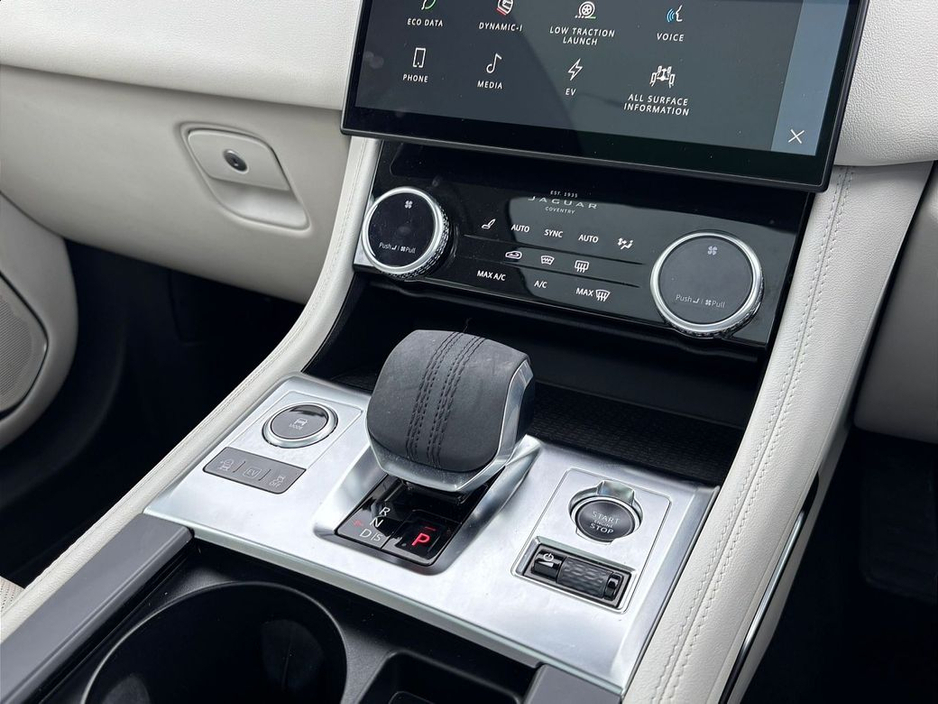 2022 Jaguar F-Pace 2.0 P400E, PHEV S, PAN ROOF, IVORY INTERIOR €41,990