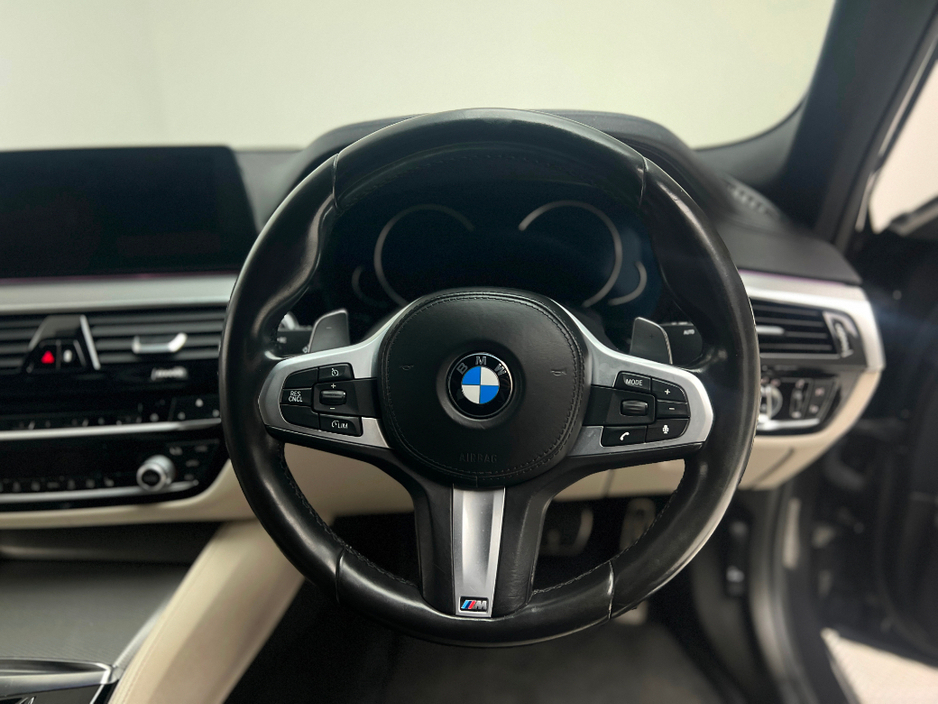 2018 BMW 5 Series 530E M SPORT €26,990