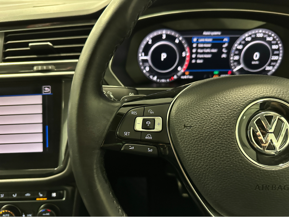 2018 Volkswagen Tiguan (182) TIGUAN 2.0TDI HIGHLINE DSG 4 MOTION VW/AUDI SPECIALISTS WWW.DENISDARCYCARS.IE €26,950