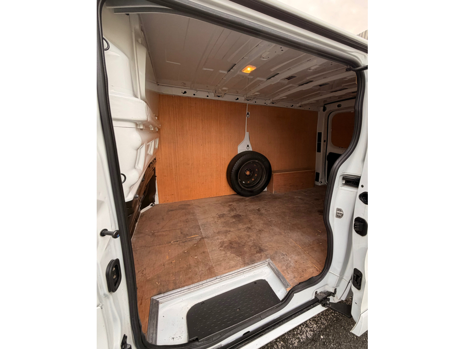 2021 Renault Trafic 2.0 High Spec €18,658