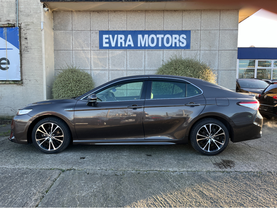 2019 Toyota Camry WS HYBRID AUTOMATIC 2.5 PETROL //KEYLESS ENTRY//ADAPTIVE CRUISE CONTROL//LEATHER SEATS// €24,950