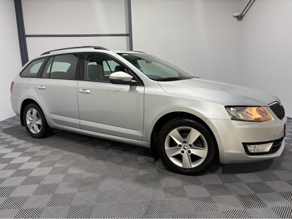2016 Skoda Octavia 1.6 TDI 11 110HP 4DR COMBI AMBITION €9,950
