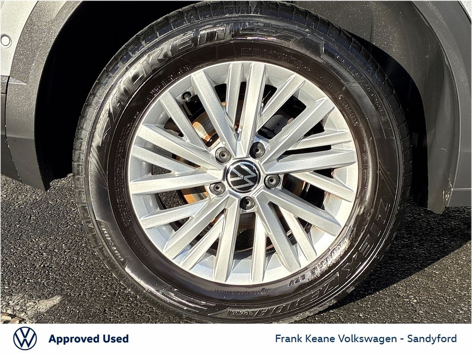 2022 Volkswagen T-Roc *Life* 1.0 TSI 110HP Manual @Frank Keane Volkswagen South Dublin €25,495