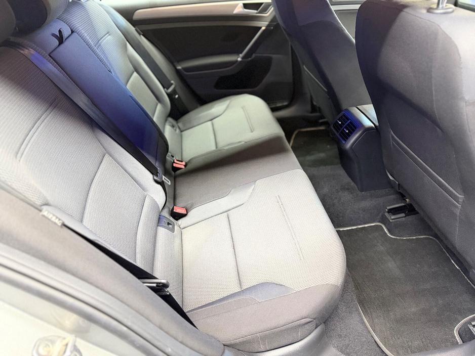 2015 Volkswagen Golf  €12,500