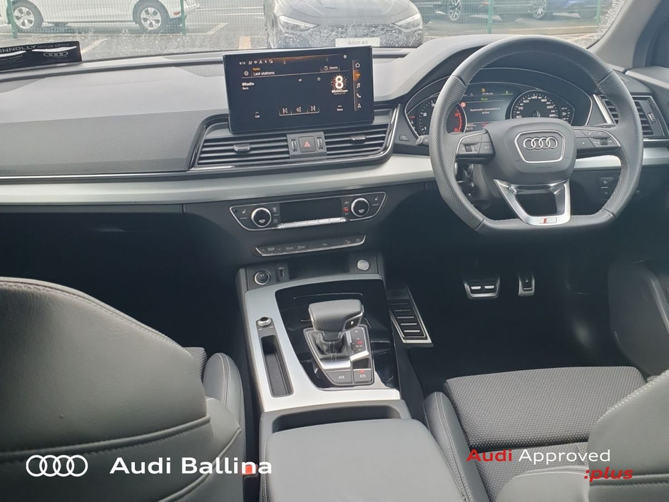 2025 Audi Q5 S line BLK ED Red Calipers*Sport steering wheel*and much More €72,900