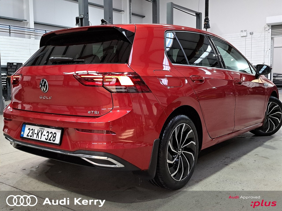 2023 Volkswagen Golf STYLE 1.5 TSI MHEV 130HP AUTOMATIC €31,900