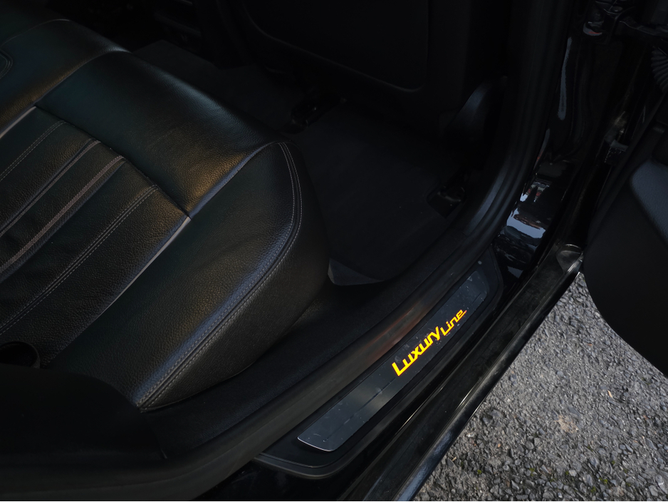 2017 BMW 5 Series ( 172 REG ) 523D LUXURY UPGRADED PACK EDITION FULL LEATHER ELECTRIC HEATED SEATS - 360 REVERCE CAMERA - PRIVACY GLASS €24,950