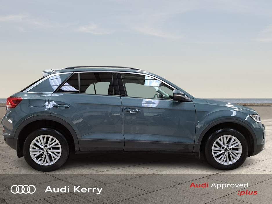 2023 Volkswagen T-Roc 2.0TDI 116HP LIFE €31,950