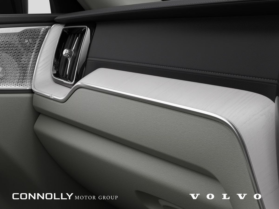 2026 Volvo XC60 T6 Ultra Dark PHEV €830pm €85,140