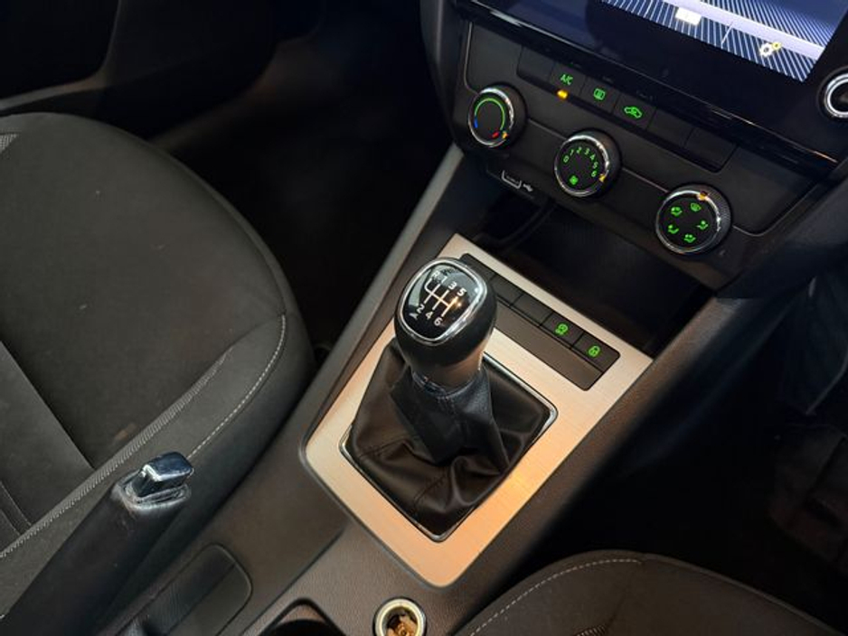 2021 Skoda Octavia AMB 1.0tsi 115HP 4DR €17,777