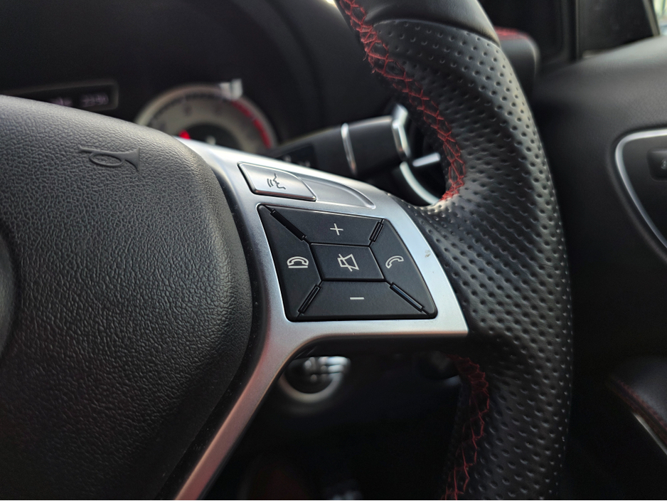 2013 Mercedes-Benz A Class ( 132 REG ) A180 AMG INTERIOR FULL LEATHER  HEATED ELECTRIC SEATS / HI SPEC  LOW ROAD TAX BAND / SIMI DEALER €13,450