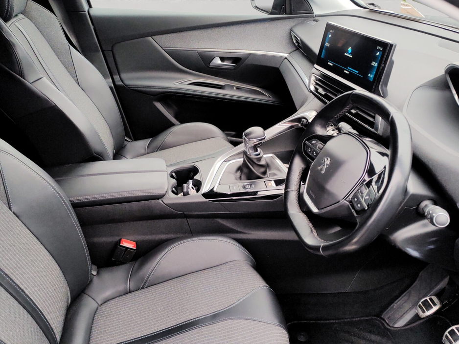 2023 Peugeot 3008 1.5 BlueHDi 130bhp Allure €31,950