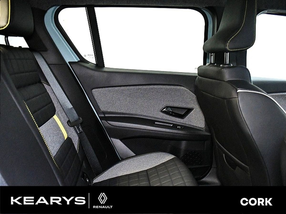 2026 Renault 4 Iconic Order Your 261 Today! €34,995