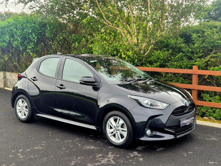 2022 Toyota Yaris HYBRID LUNA 4DR AUTO €16,495