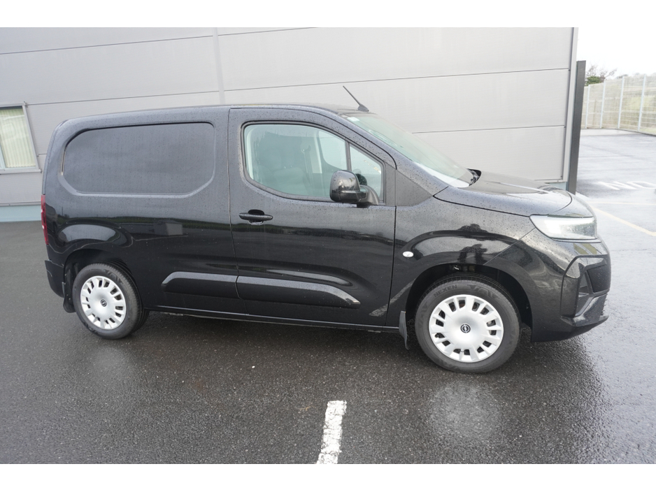 2024 Opel Combo SPORT L1H1-1.5 100PS D-6SP