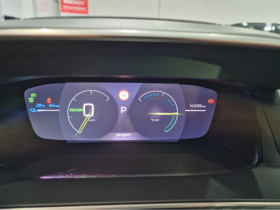 2024 Peugeot 2008 EV GT (50KWH BATTERY) AUTOMATIC **ONE OWNER / TOP SPEC / APPLE CARPLAY / CRUISE CONTROL / HALF LEATHER / KEYLESS ENTRY / REVERSE CAMERA / WIRELESS PHONE CHARGING / PEUGEOT WARRANTY 03|2027** €25,900