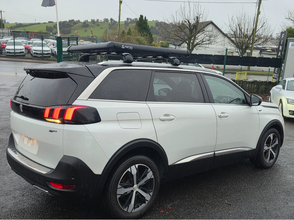 2017 Peugeot 5008 ( 172 REG ) 7 SEATER - DIGITAL DASH - CAMERA - ALLOYS - CARPLAY ANDROID AUTO EU RADIO PEARL WHITE €24,950